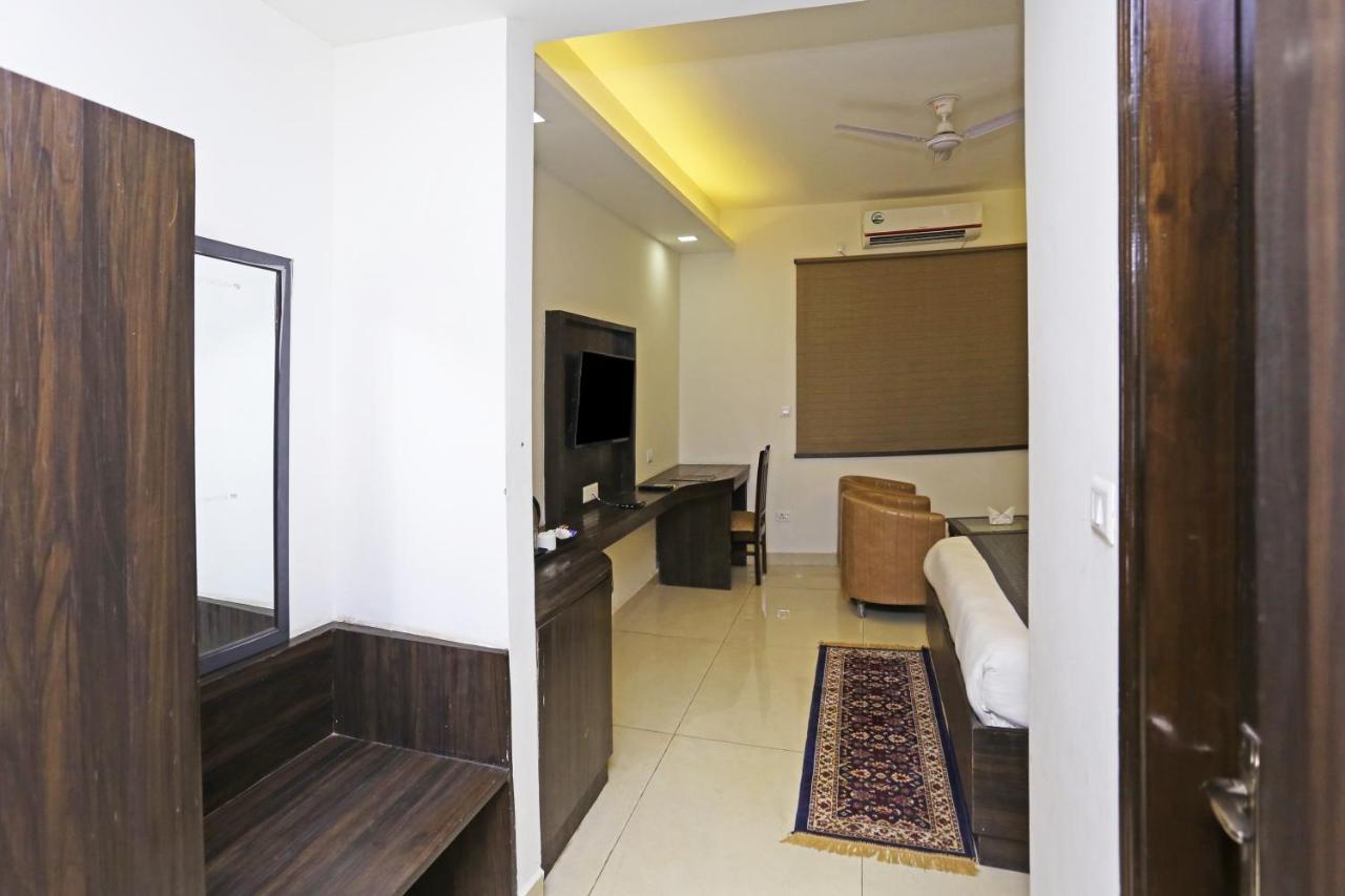Hotel Park Tree Near Delhi Airport New Delhi Ngoại thất bức ảnh