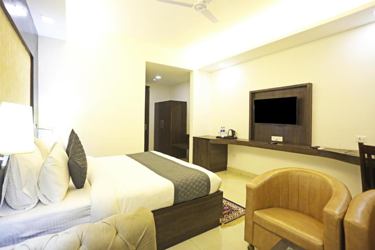 Hotel Park Tree Near Delhi Airport New Delhi Ngoại thất bức ảnh