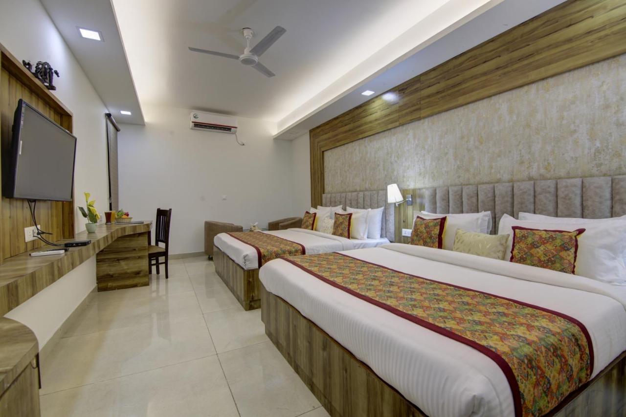 Hotel Park Tree Near Delhi Airport New Delhi Ngoại thất bức ảnh